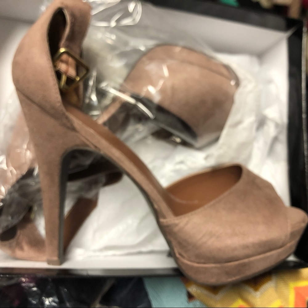 Taupe me out heels - Picture 3 of 4